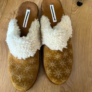 Thrifted Isaac mizrahi clogs